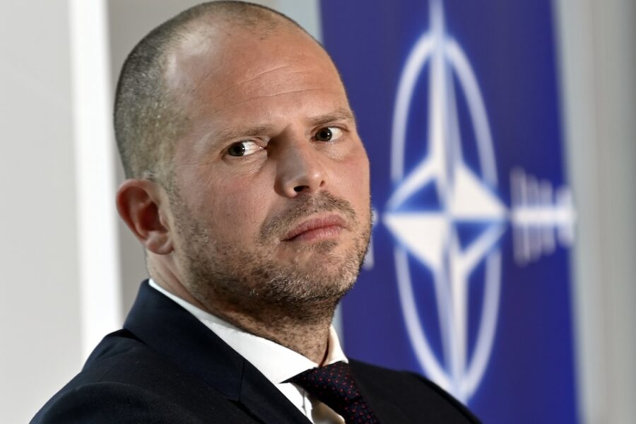 Theo Francken: ‘Ik geloof niet dat de Amerikanen hun rol in de NAVO willen
afbouwen.’