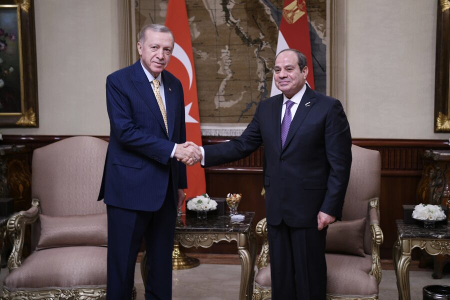 Een mooie ‘bromance’ tussen Erdogan en al-Sisi op 14 februari in Caïro.