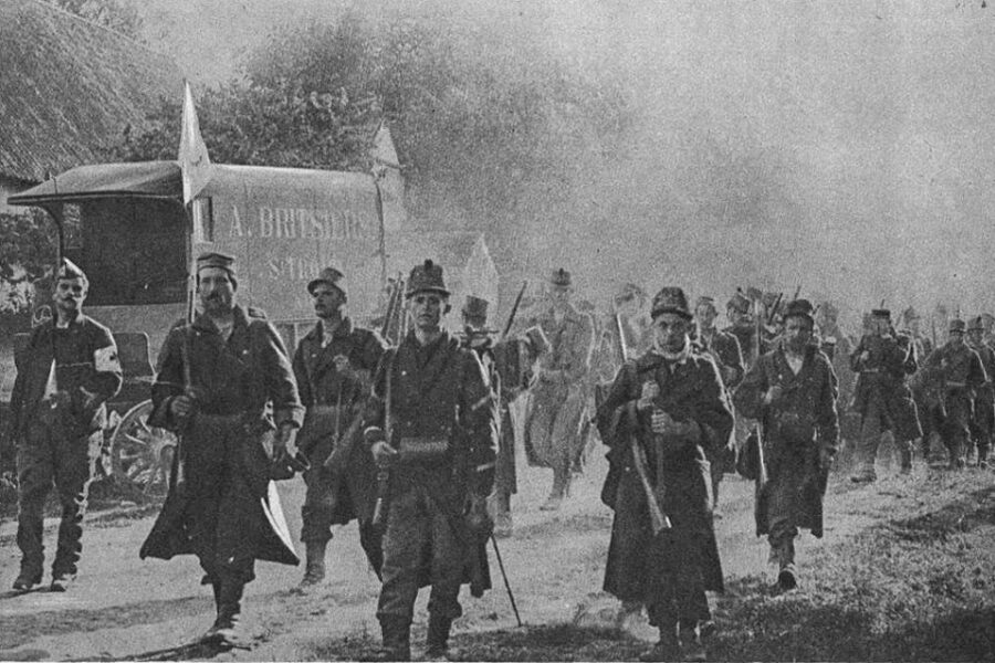 Belgische soldaten in september 1914 bij gevechten in Tienen