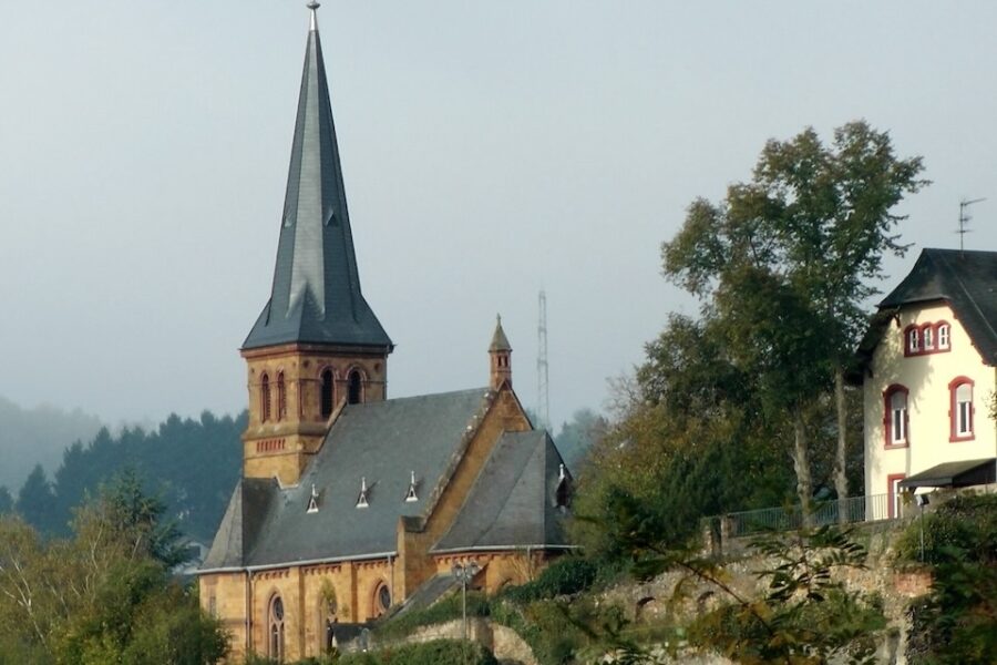 Een evangelische kerk in Saarburg.