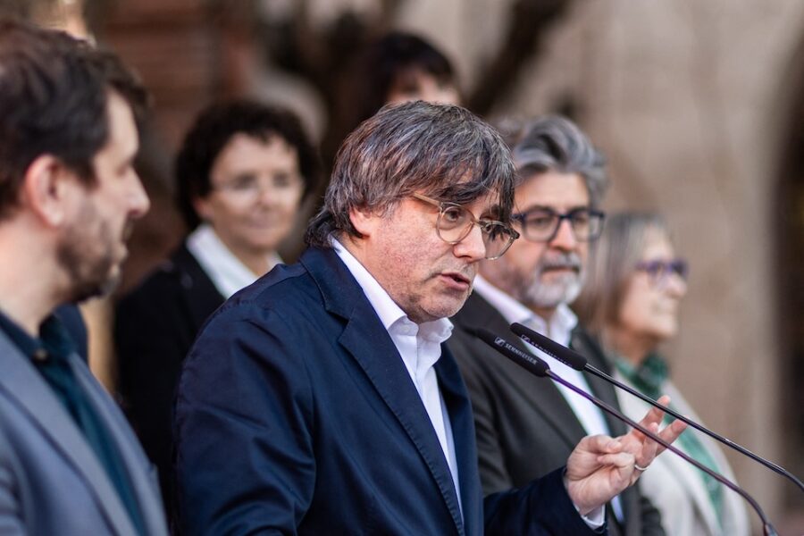 Carles Puigdemont deze week op een persconferentie vanuit het Frans Catalaanse
Rivesaltes. Straks eindelijk weer terug naar Barcelona?