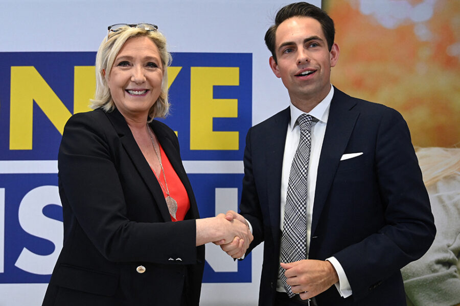 Marine Le Pen tekende vijf jaar geleden al present op een persconferentie van
Vlaams Belang.
