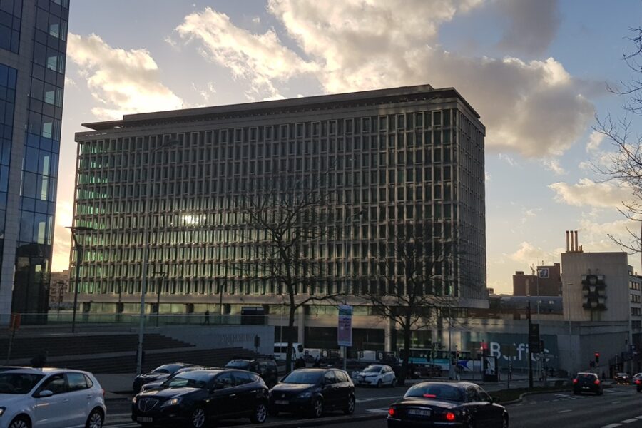 Het Pachecogebouw in Brussel, waar de Dienst Vreemdelingenzaken gevestigd is.