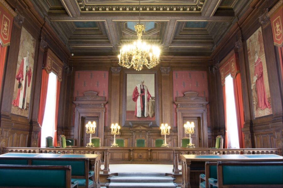 Een zittingszaal van het Hof van Cassatie.